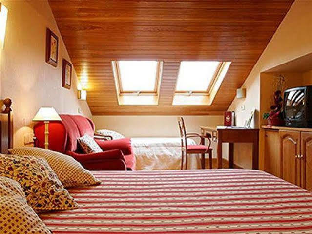Ekai Hotel 3*